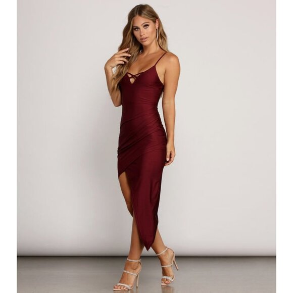 Sleek And Fab Asymmetrical Midi Dress Size Medium Privy Size Medium Maroon - Picture 1 of 3